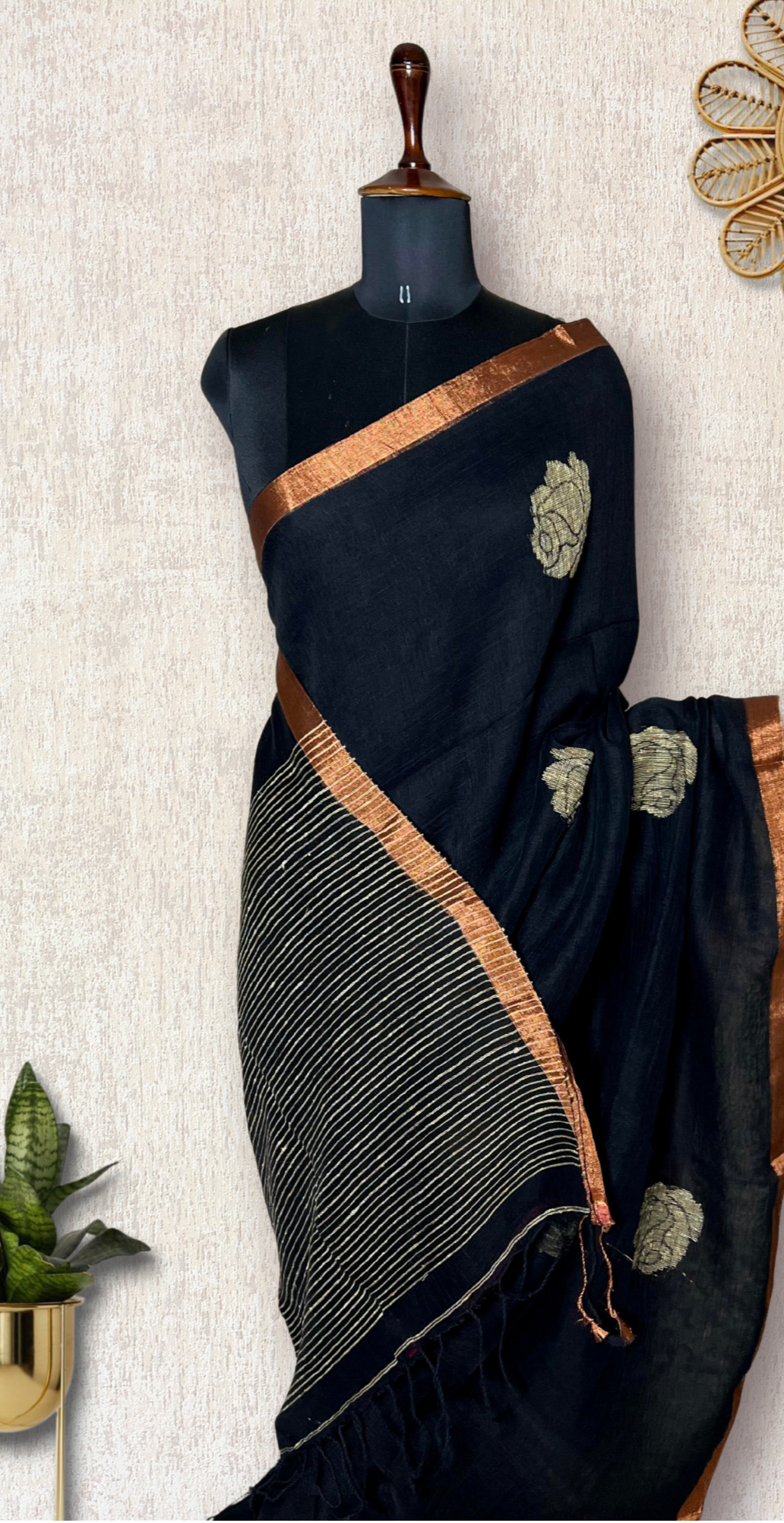 Handwoven Linen Saree - Rose Black + Zari