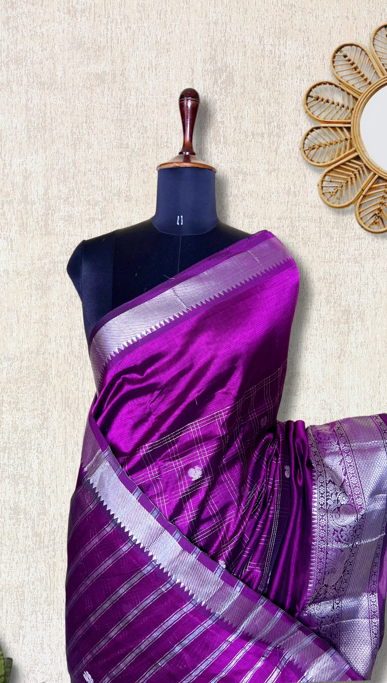 Handwoven Mangalgiri Silk Cotton Saree - Eggplant Violet+ Silver