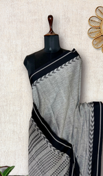 Load image into Gallery viewer, Handwoven Begampuri Cotton Saree - Gray + Black
