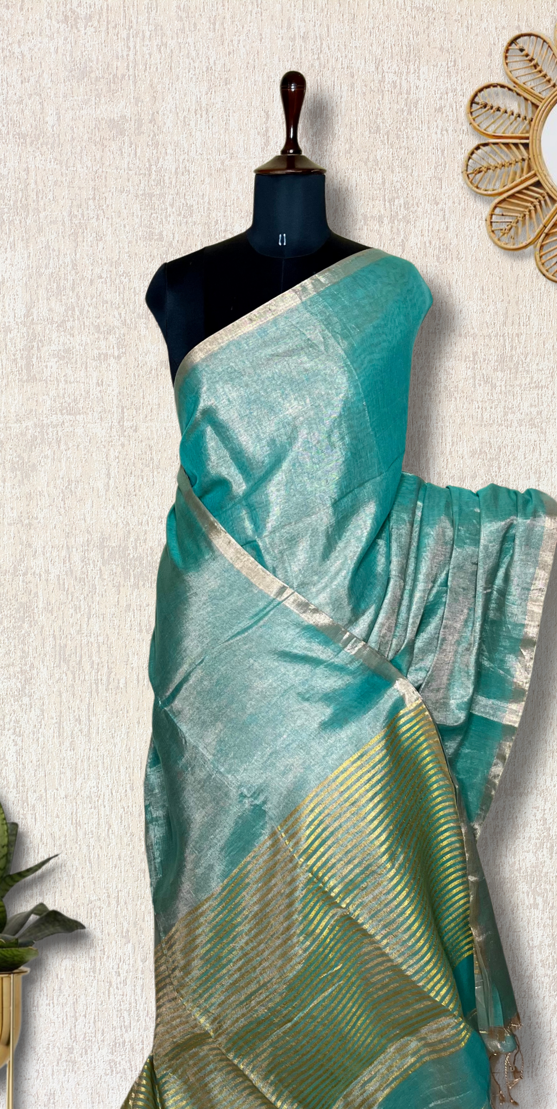 Handwoven Metallic Linen Tissue Saree - Fountain Blue
