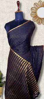 Load image into Gallery viewer, Handwoven Cotton Saree -  Russian Black + Gold

