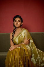 Load image into Gallery viewer, Ruhi - Handwoven Tissue Saree - Silver + Gold
