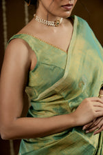 Load image into Gallery viewer, DIVA-Handwoven Metallic Linen Tissue Saree - Green Gold
