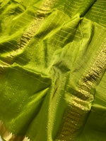 Load image into Gallery viewer, Handwoven Mangalgiri Silk Cotton Saree - Trendy Green + Gold
