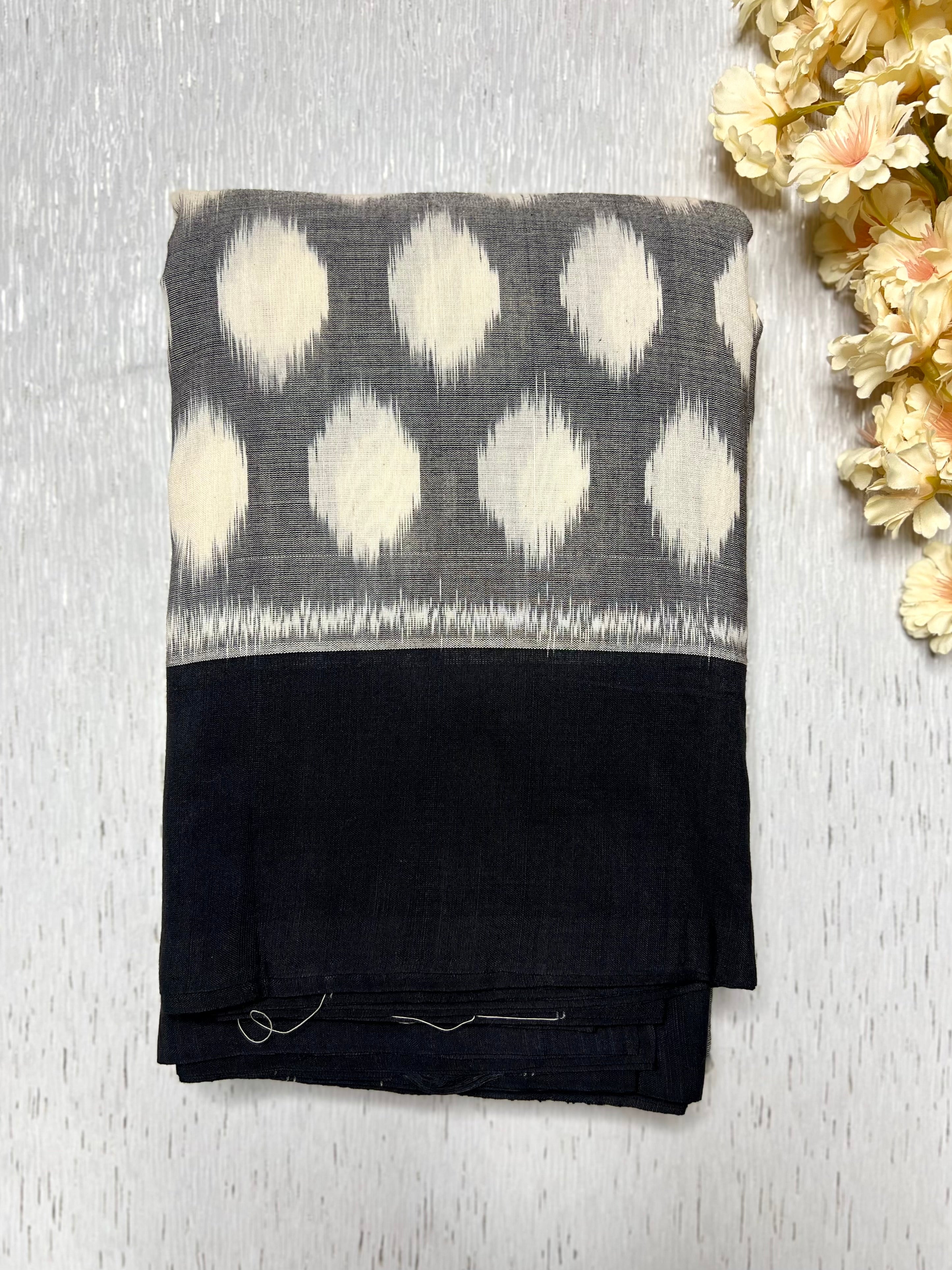 Handwoven Pochampally Cotton Saree - Classic Gray + Black