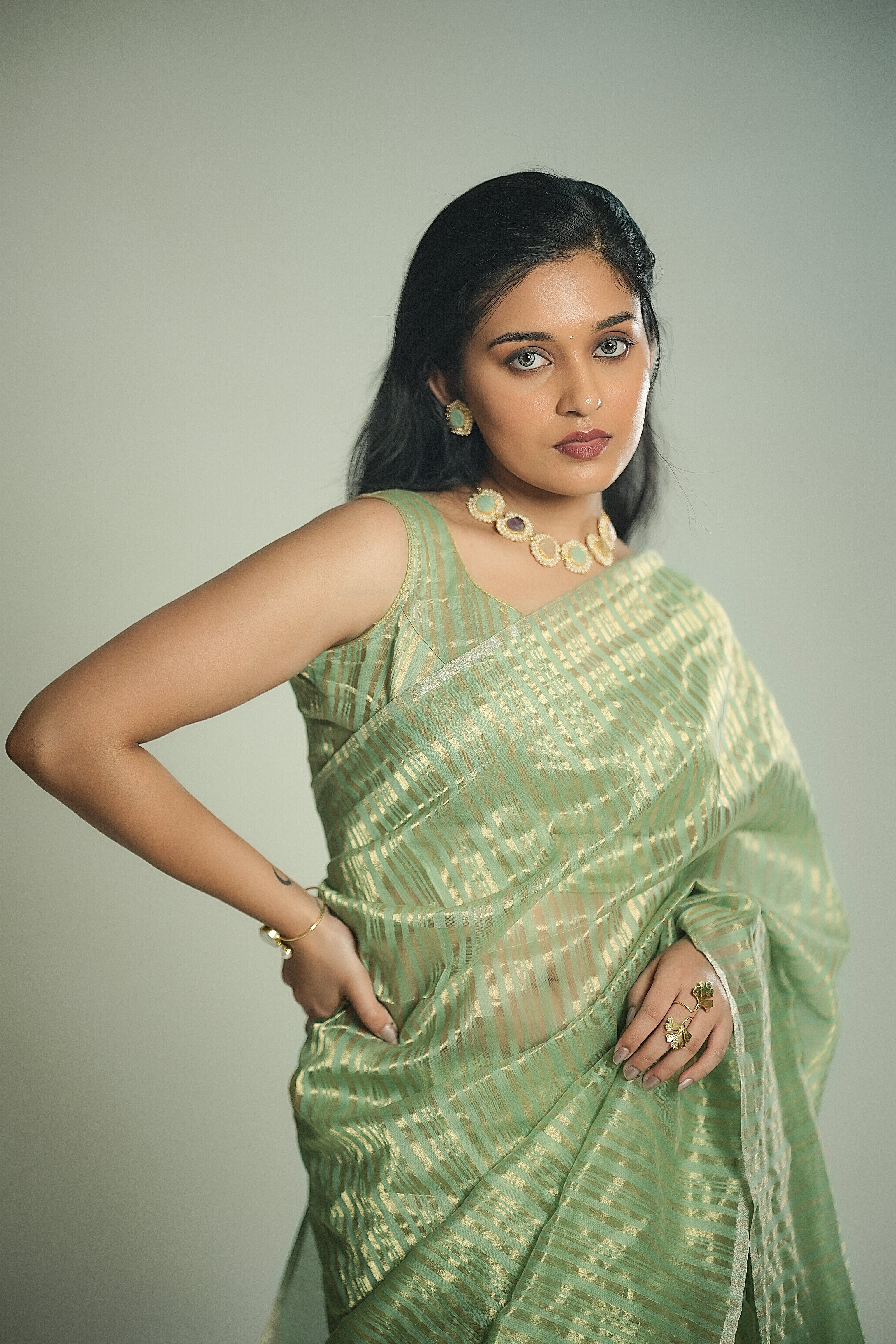 Anika - Handwoven Silk Cotton Saree - Moss Green + Gold