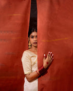 Load image into Gallery viewer, Aria - Handwoven silk cotton saree - Ivory + Gold
