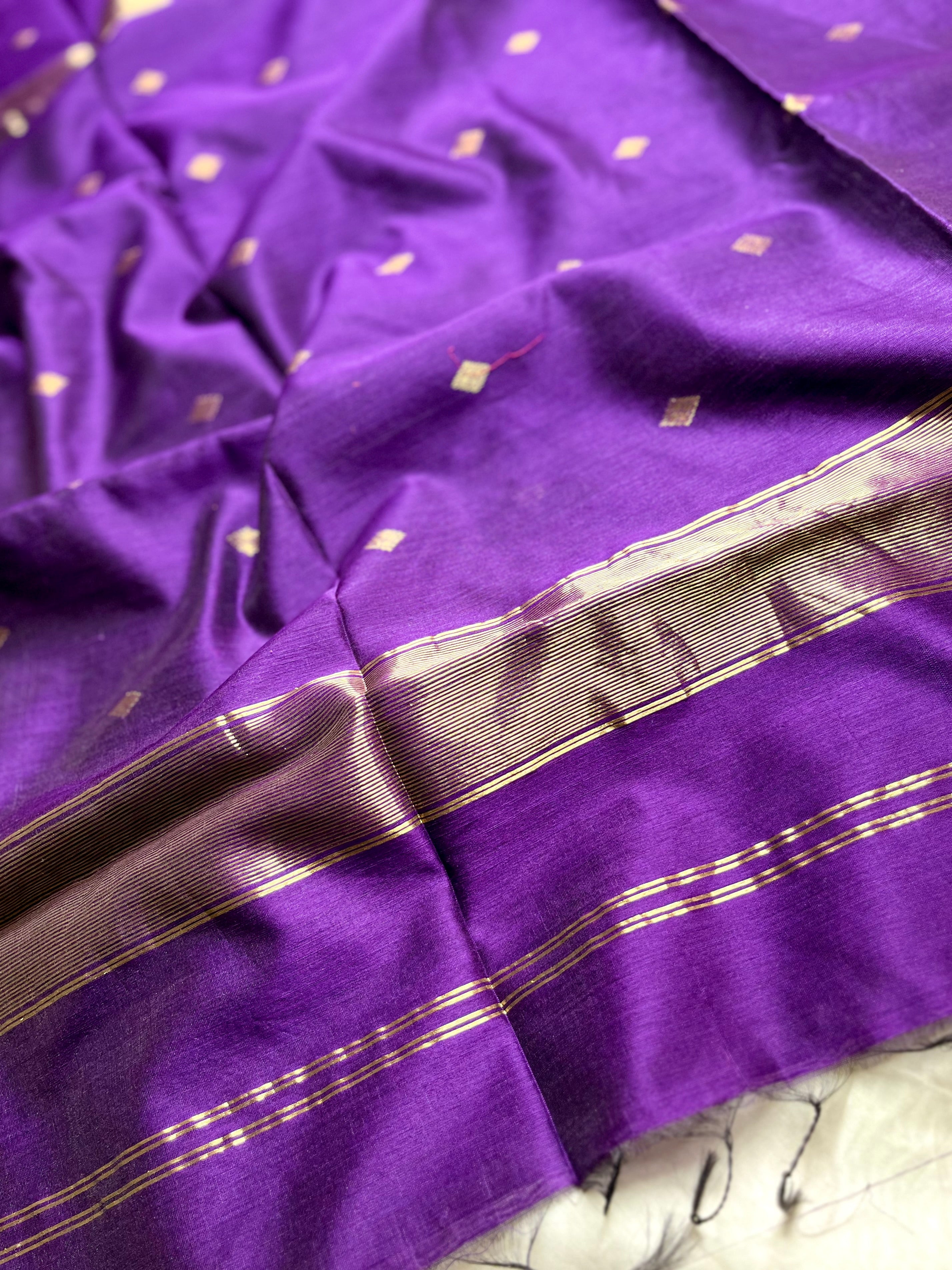 Handwoven Maheshwari Silk Cotton Saree - Eggplant Violet + Gold