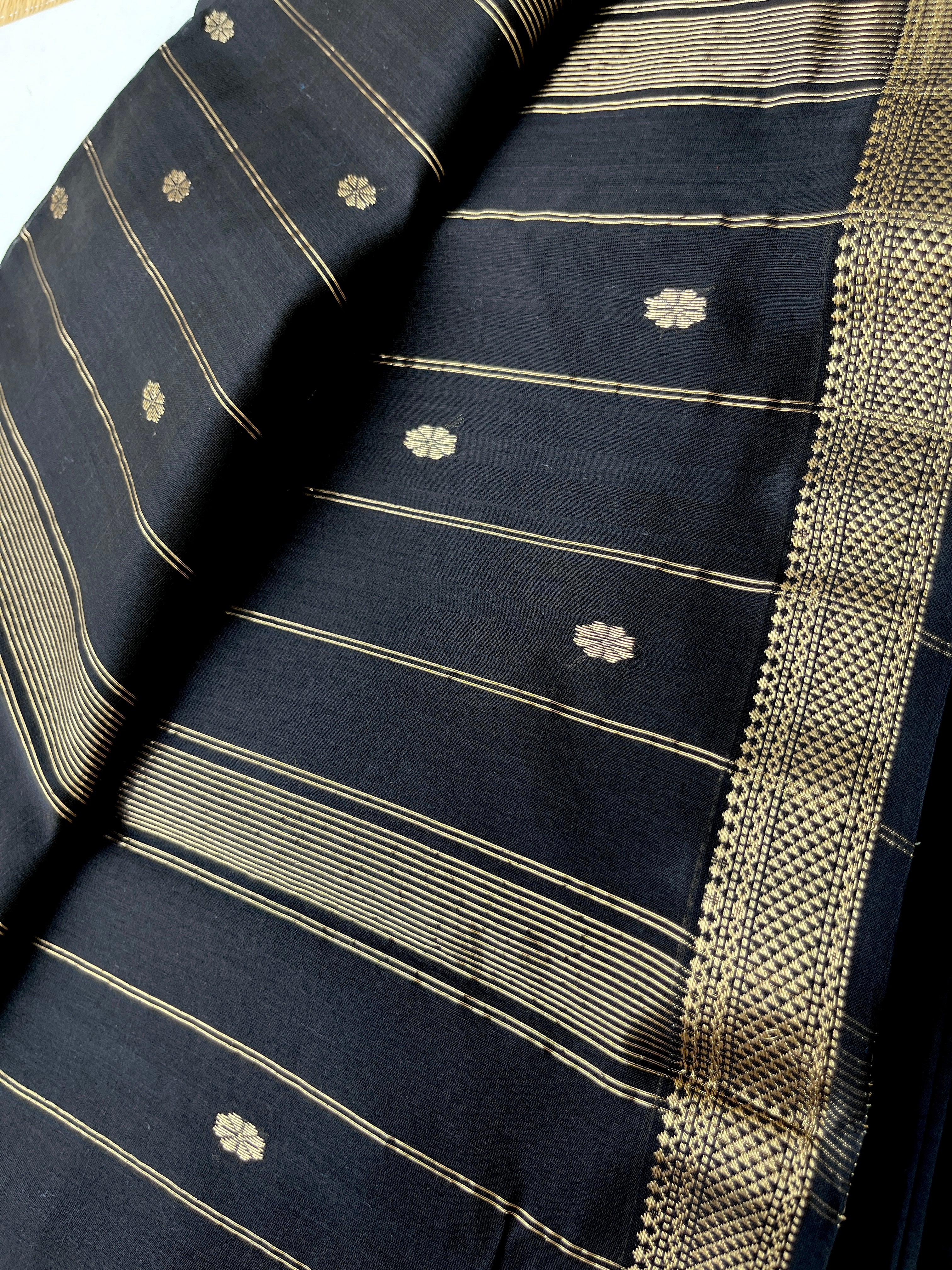 Handwoven Maheshwari Silk Cotton Saree - Royal Black